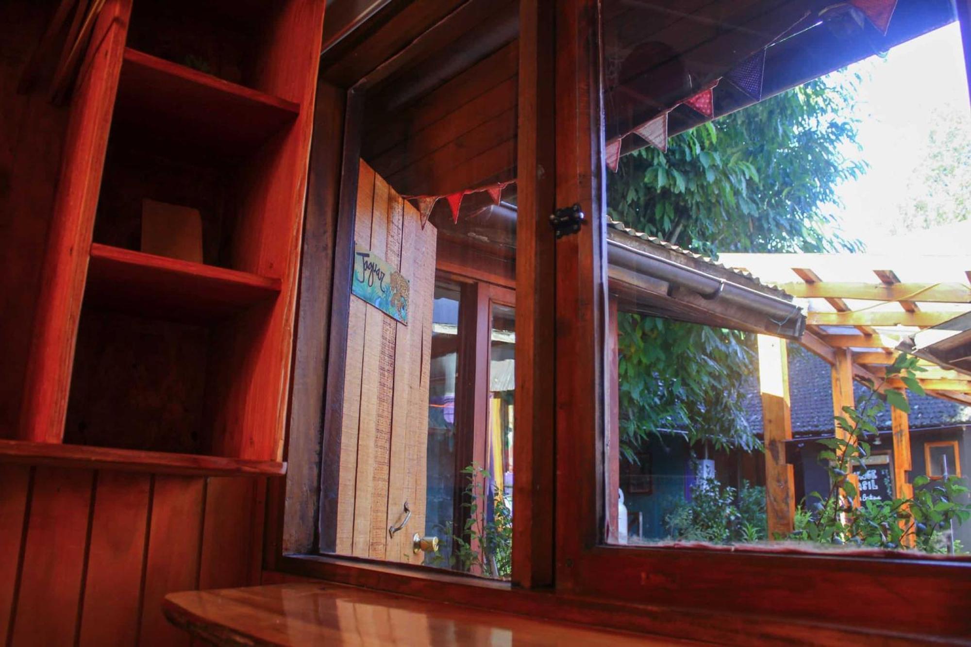 La Araucaria Hosteria Boutique - Ex Lounge Brasil Pucon Bagian luar foto