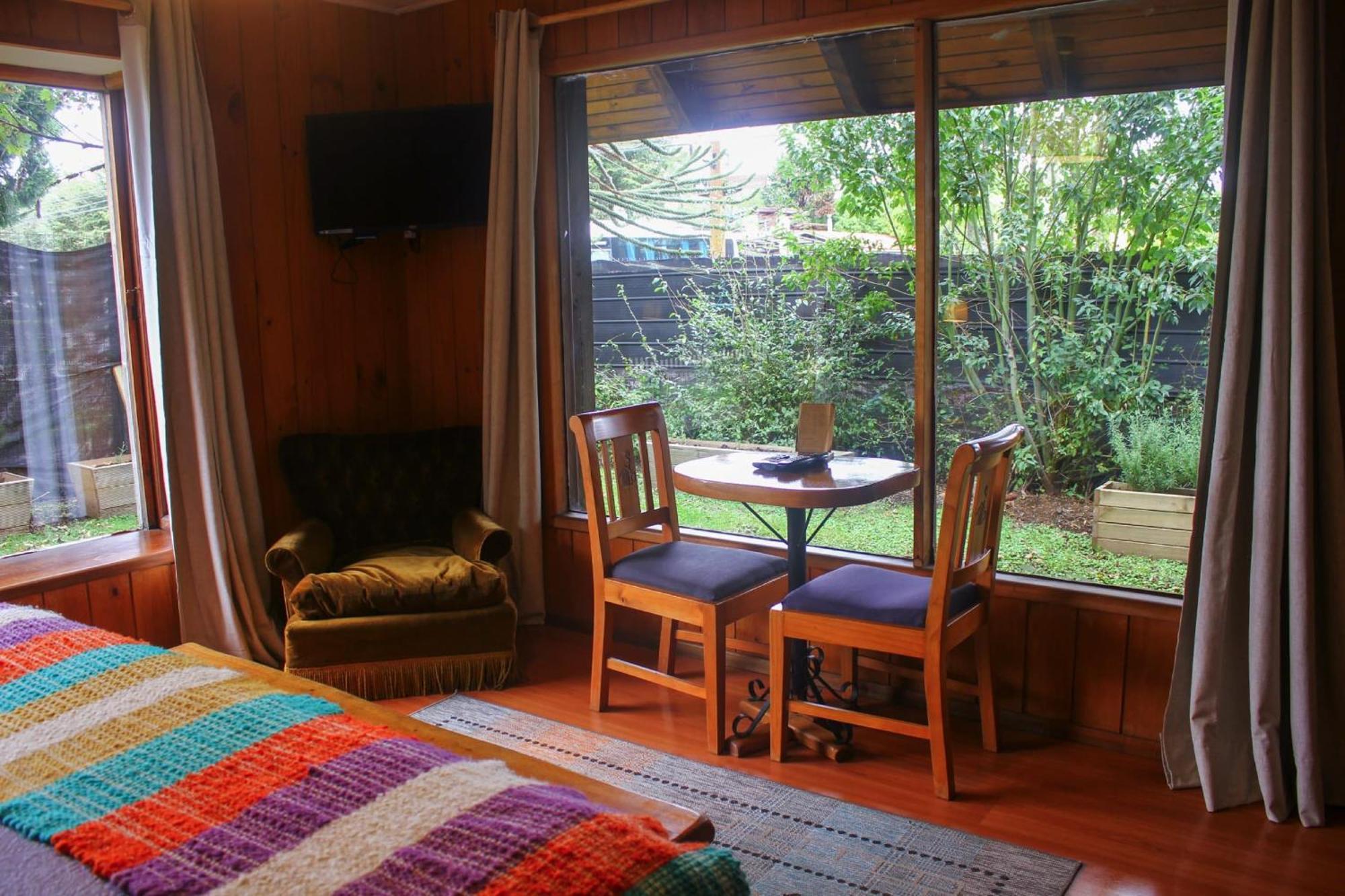La Araucaria Hosteria Boutique - Ex Lounge Brasil Pucon Ruang foto