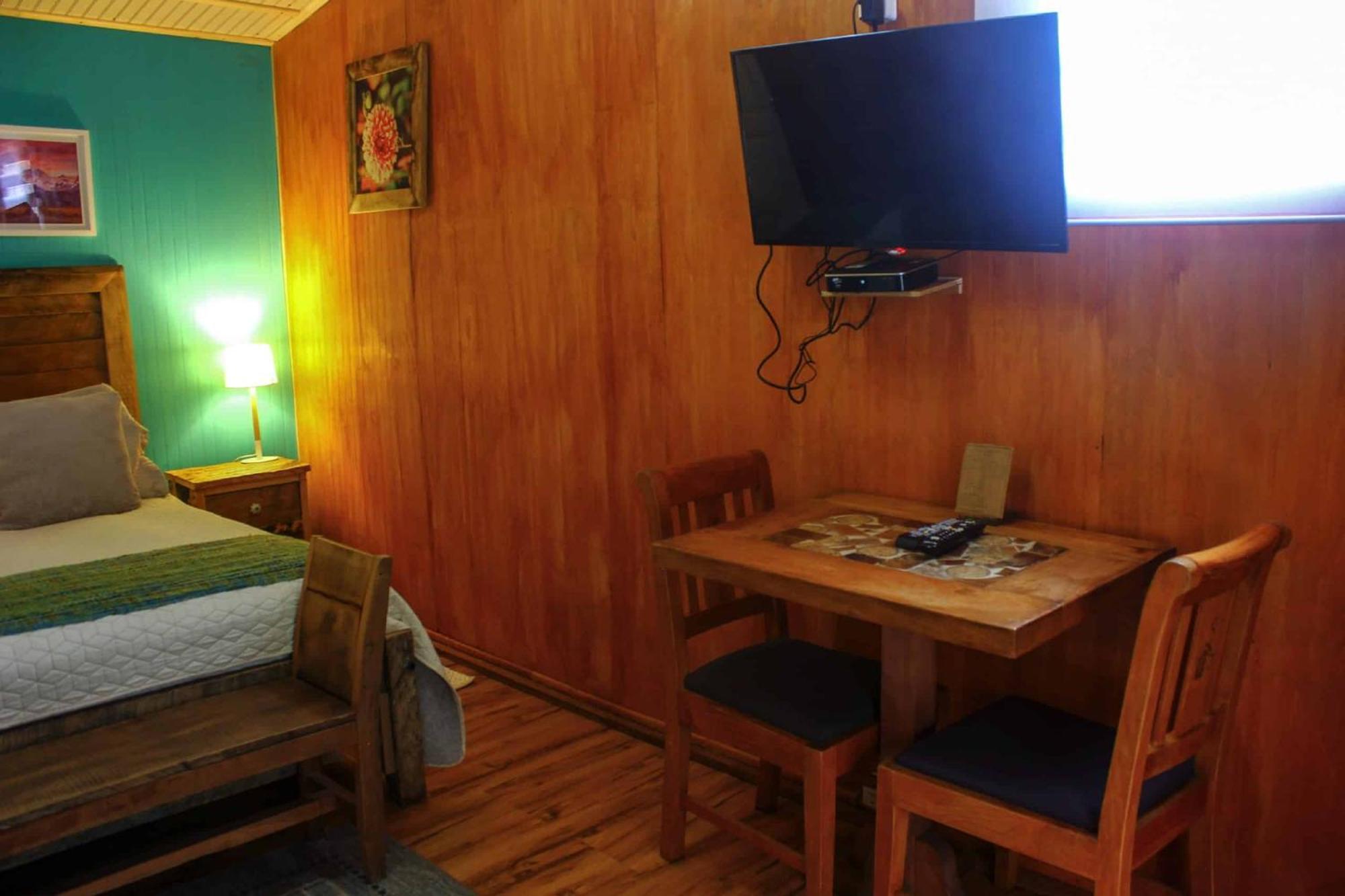 La Araucaria Hosteria Boutique - Ex Lounge Brasil Pucon Ruang foto