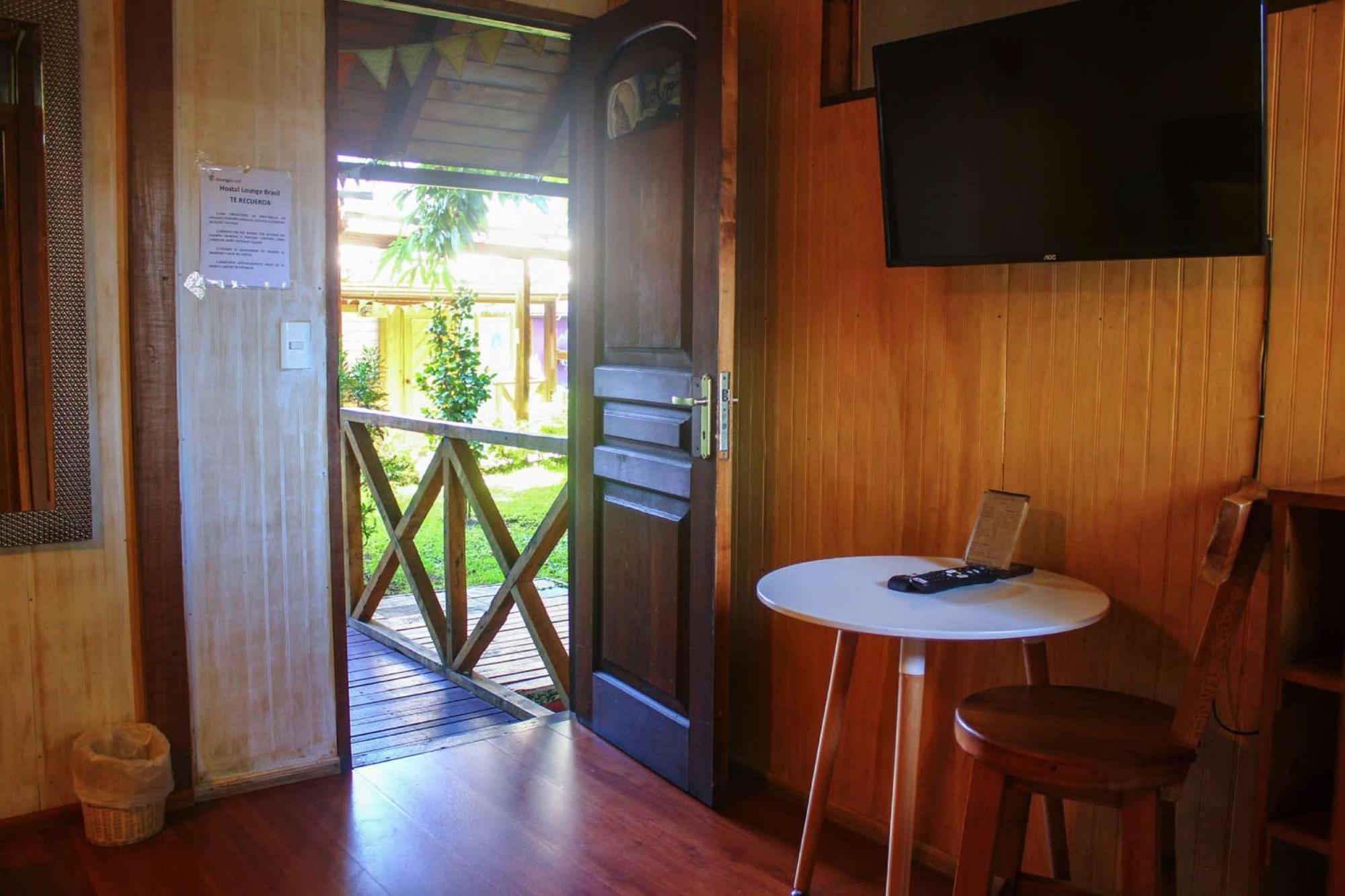 La Araucaria Hosteria Boutique - Ex Lounge Brasil Pucon Ruang foto